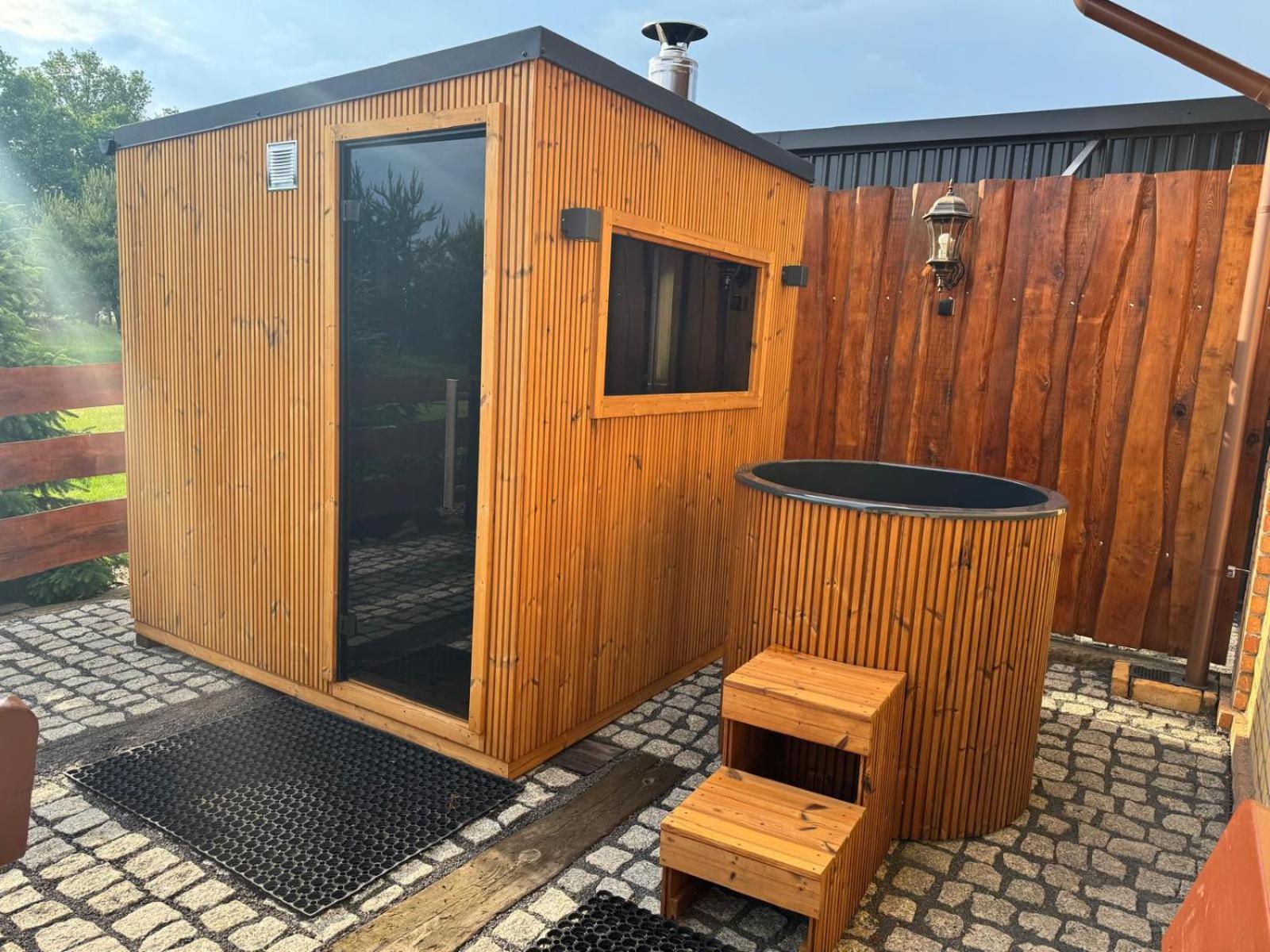 Kamien I Sowa Lejlighedshotel Lipinki Łużyckie Værelse billede